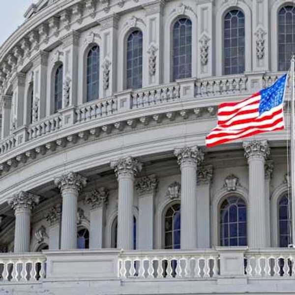 A closeup view of the dome of the U.S. congress building