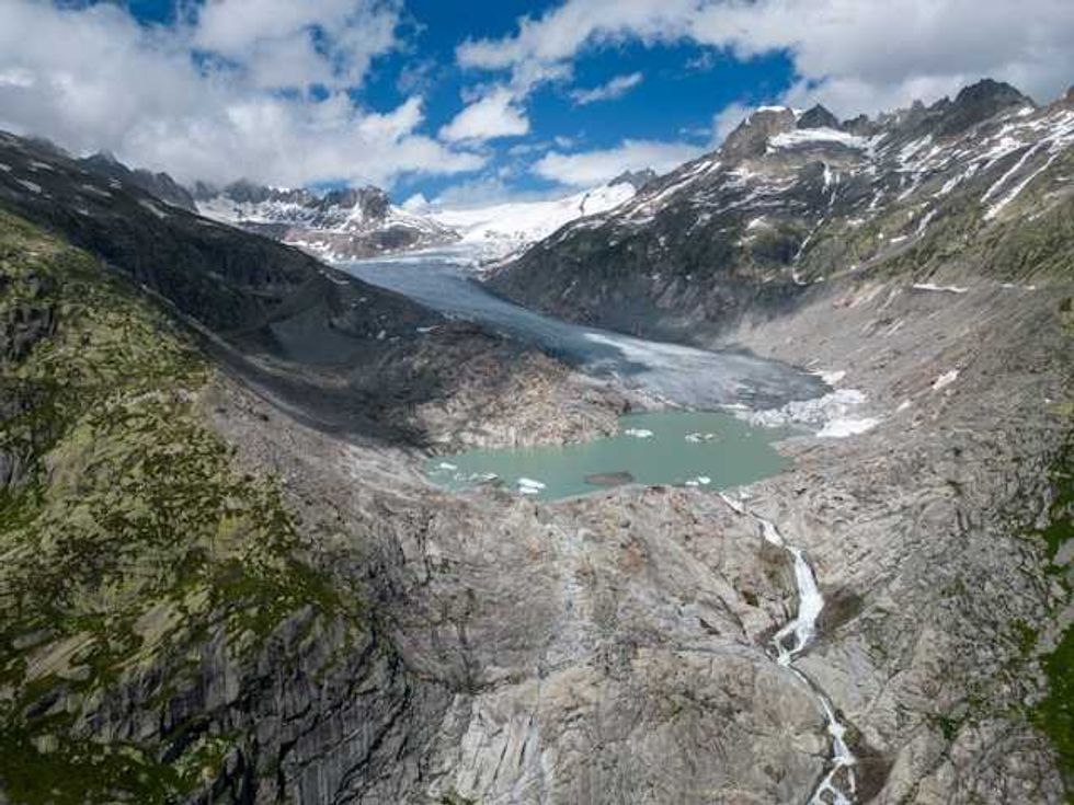 'Visual symbol of climate change': Mount Robson's Berg Glacier no longer reaches lake
