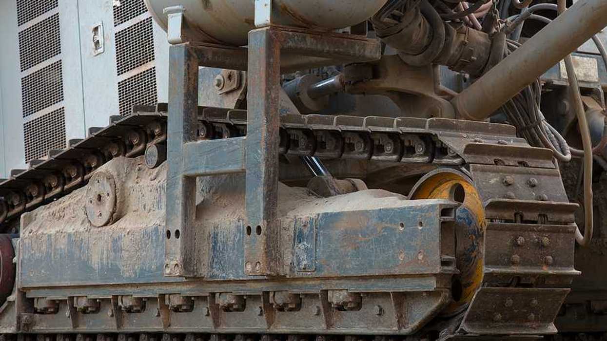 A mining extraction machine