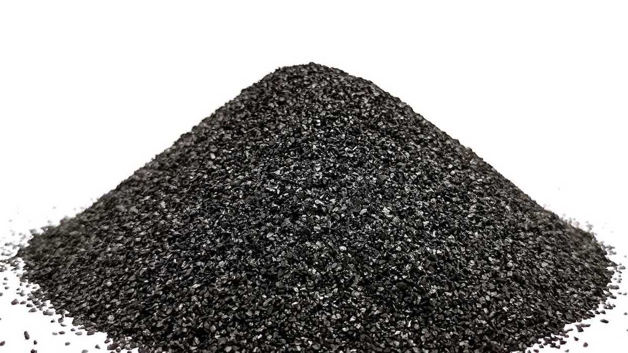 A pile of dark grey powder
