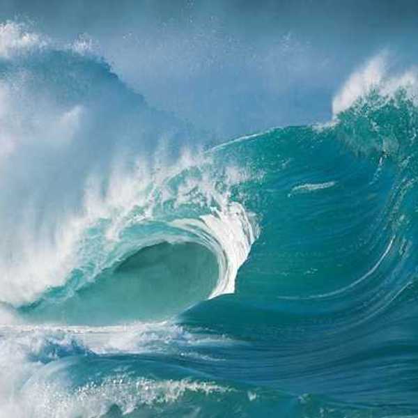 A view of a giant wave