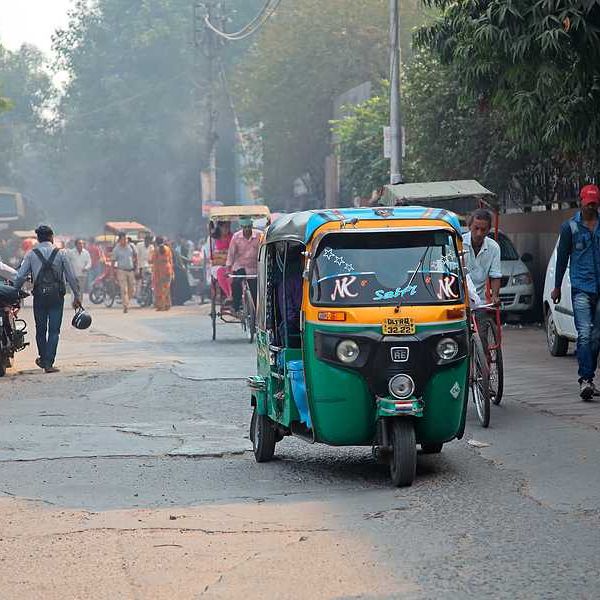 A view of a polluted Delhi street