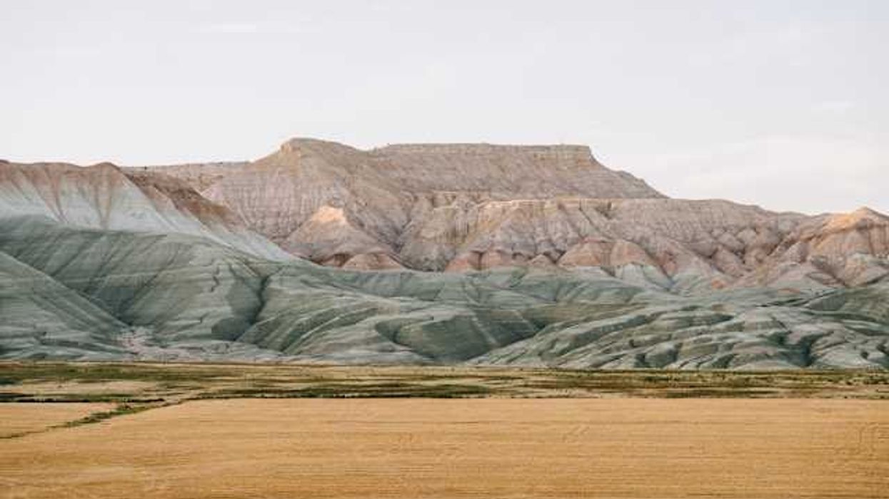 A view of mountains in the Badlands National Park