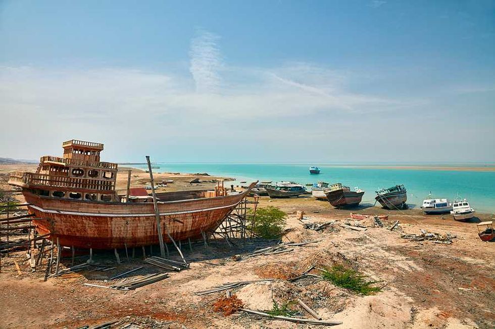 Iran claims 'trillion-dollar' pollution damage as Gulf oil spills spread