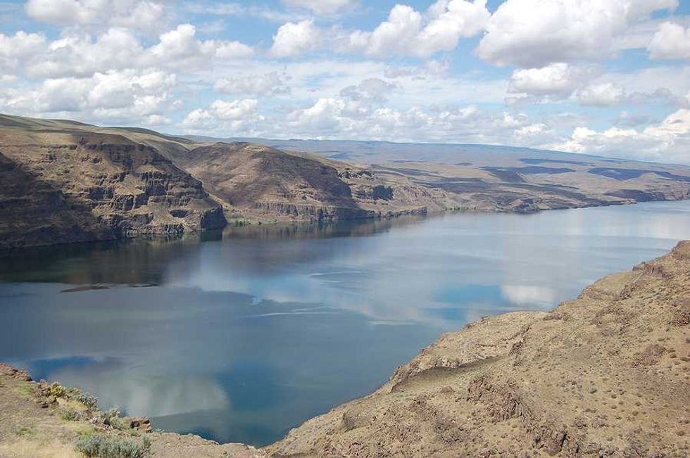 Feds greenlight $2B renewable energy project on Yakama Nation sacred site