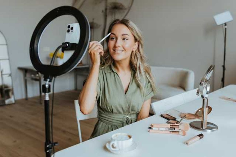 Beauty influencers drive 40% jump in teen chemical exposure, Rutgers finds