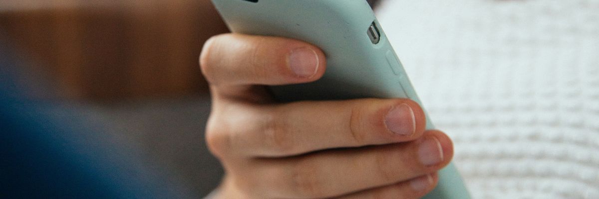 A women on the phone