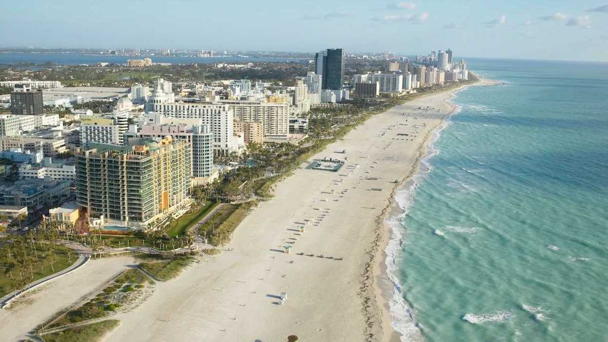 Aerial shot of Miami Beach showing close proximity of population center to encroaching sea