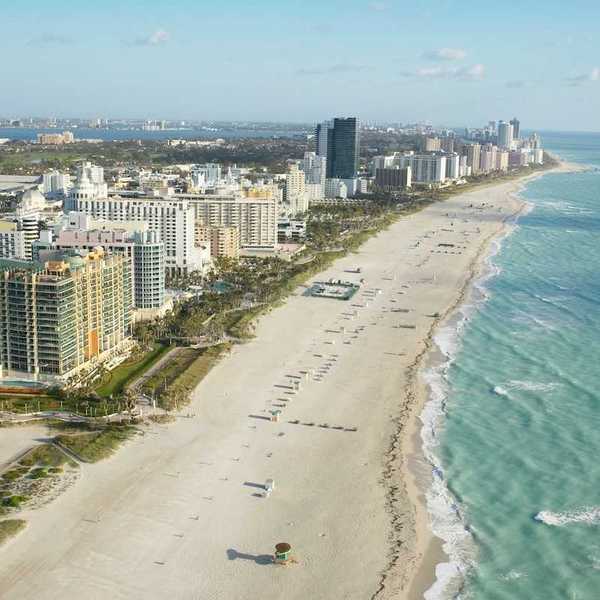 Aerial shot of Miami Beach showing close proximity of population center to encroaching sea