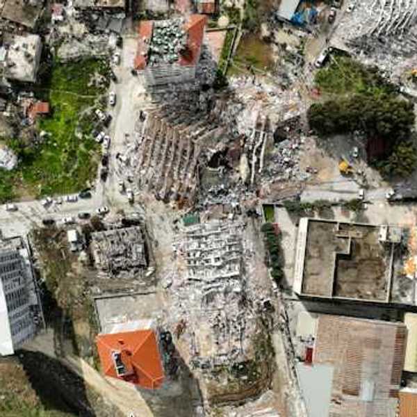 Aerial view of a city with lots of rubble