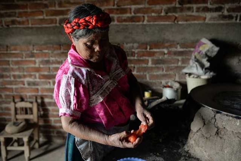 Empowering Guatemalan villagers plagued by plastic