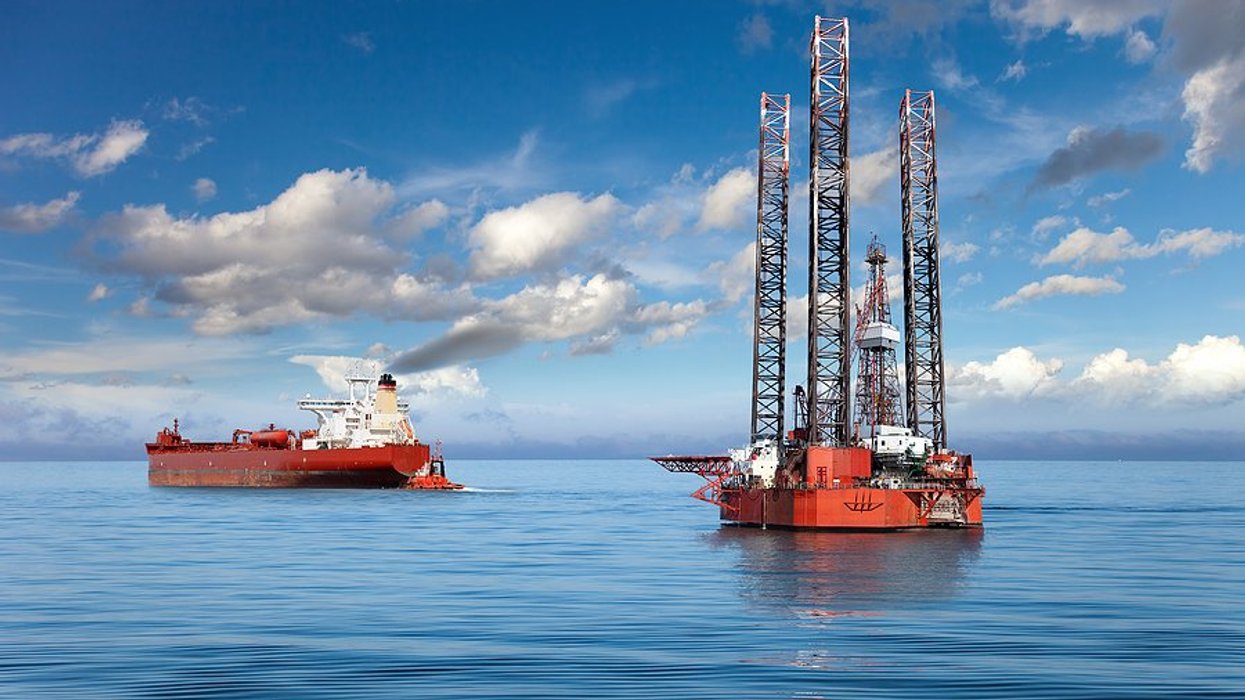 Distance Oil Rig Trump greenlights deep-sea mining as U.S. companies clash with global ...