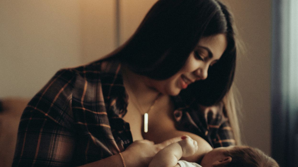 breastfeeding mom and baby