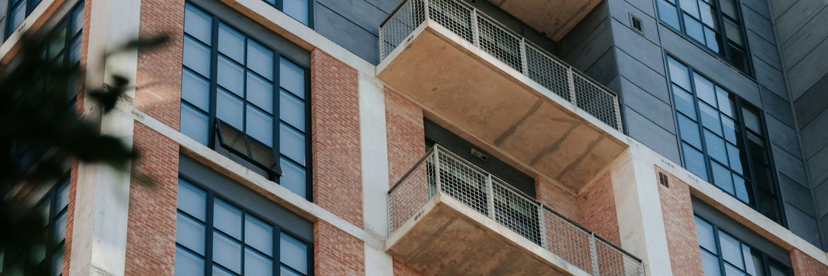 Brick and concrete building in the day time