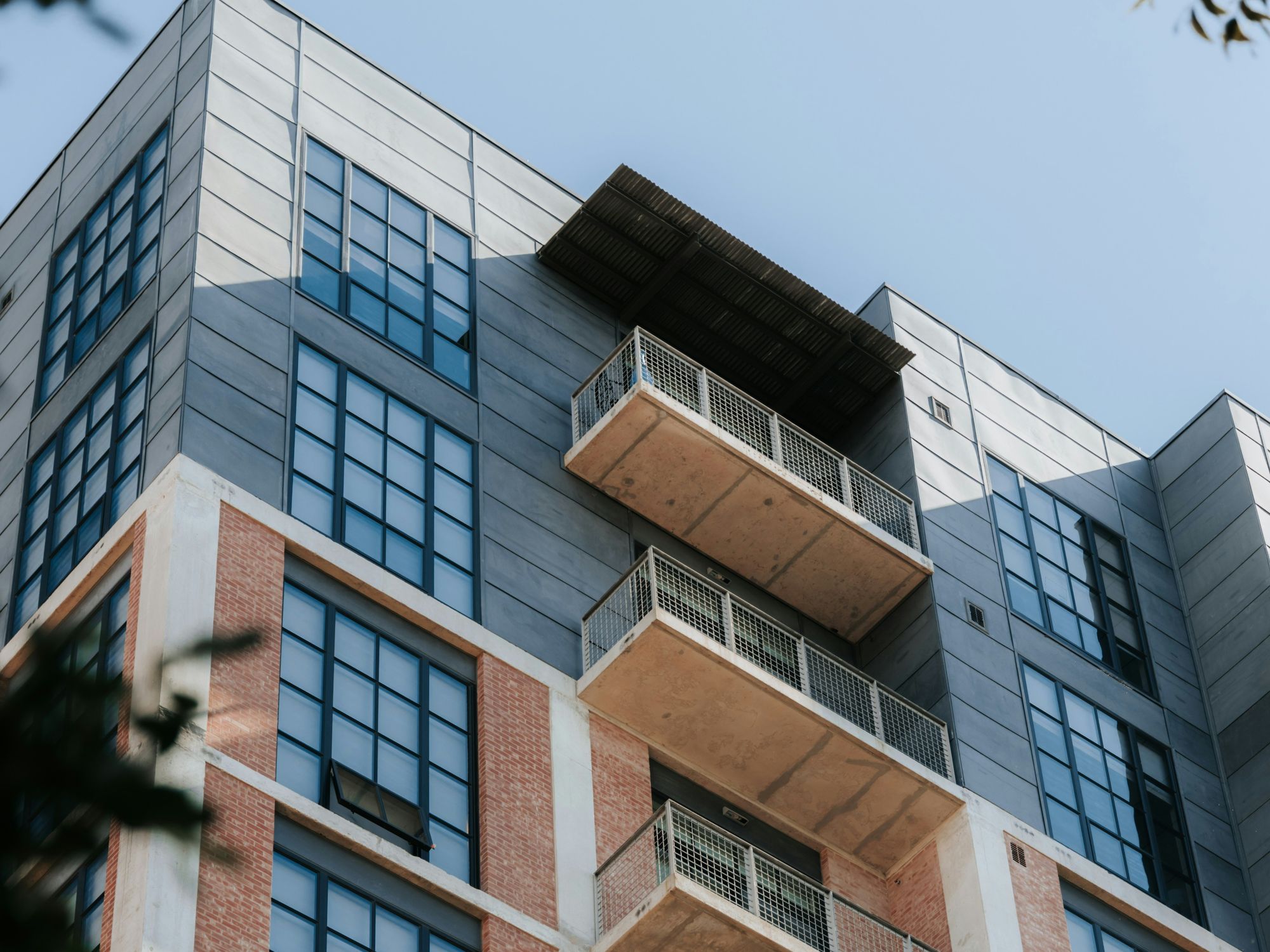 Brick and concrete building in the day time