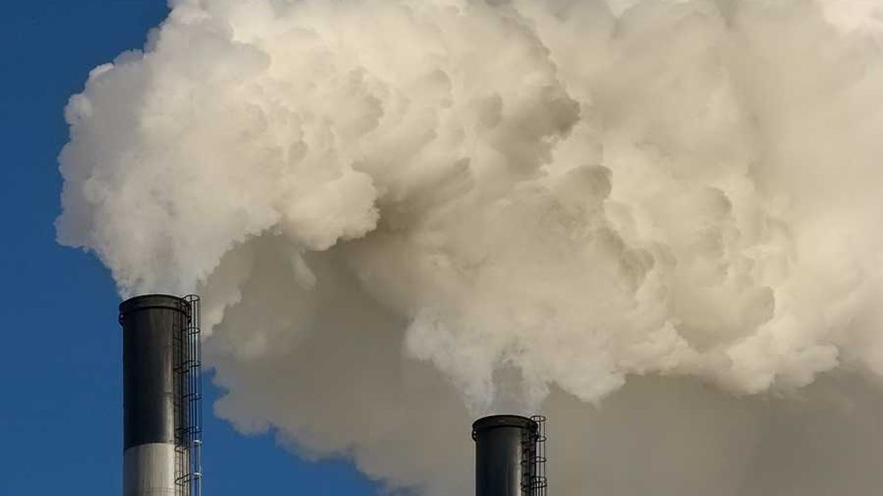 Coal plant emitting pollution