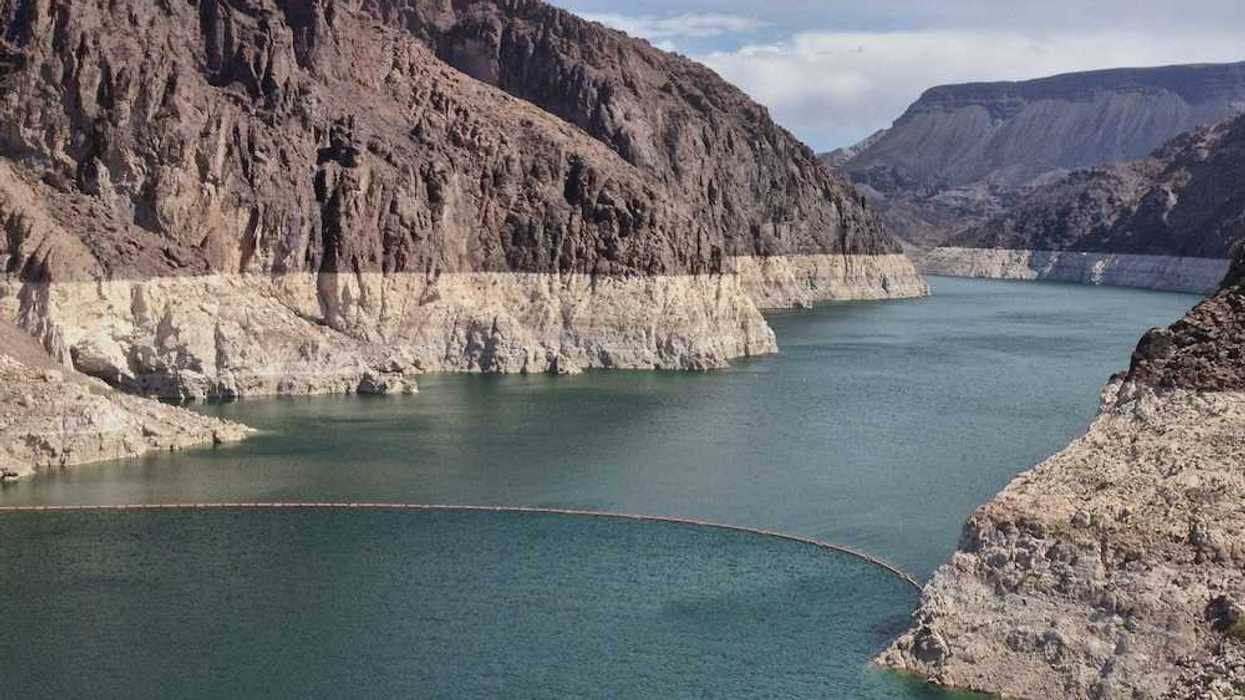 Colorado River behind Glen Canyon Dam showing the bathtub ring