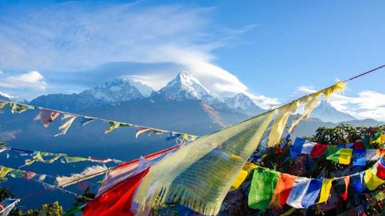 Trekking tourism leaves a microplastic footprint in a high…