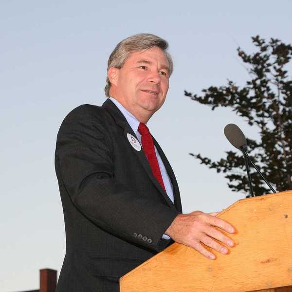 Democratic Senator Sheldon Whitehouse makes a speech at a political rally for Barack Obama on September 20, 2008