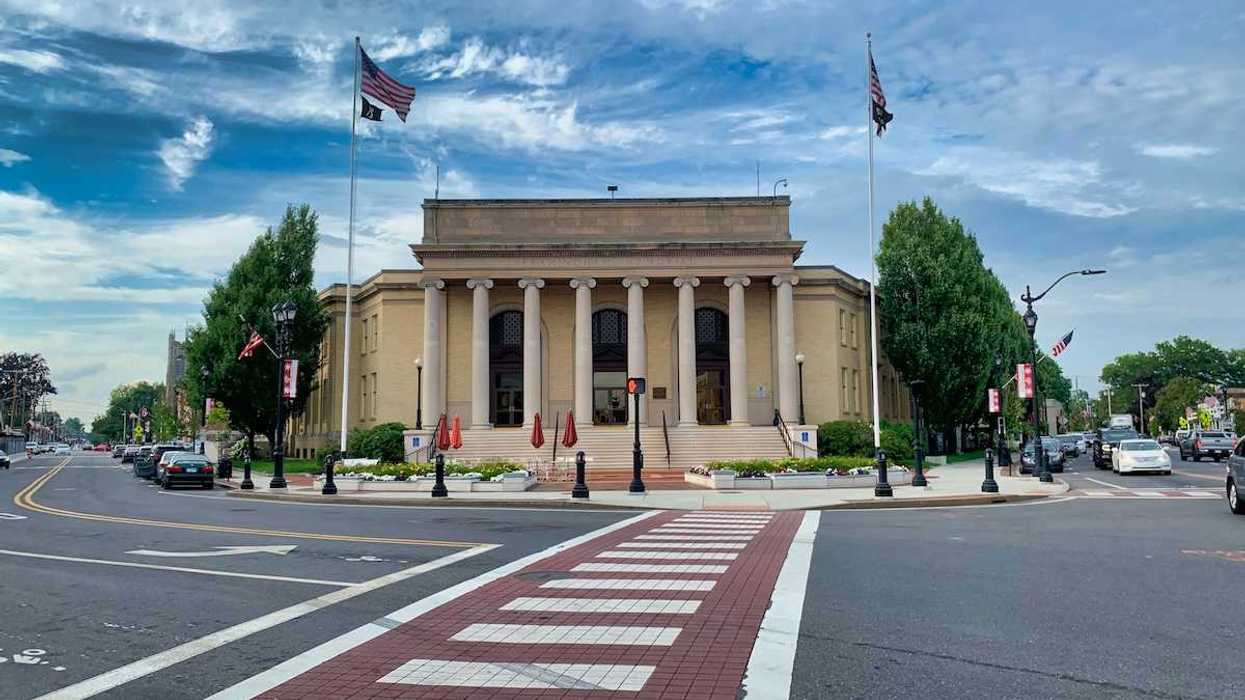 Framingham, Massachusetts, city hall at 2 Union Ave