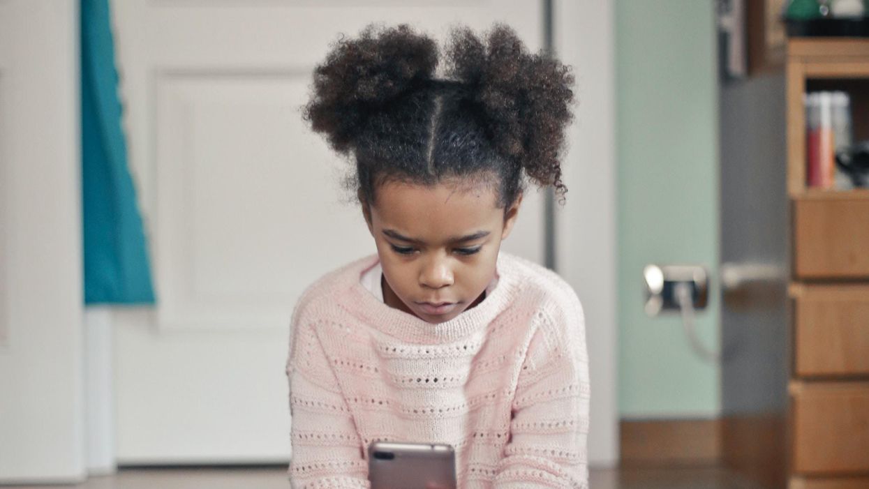 EWG study recommends stringent health-based standards for radiation exposure from wireless devices