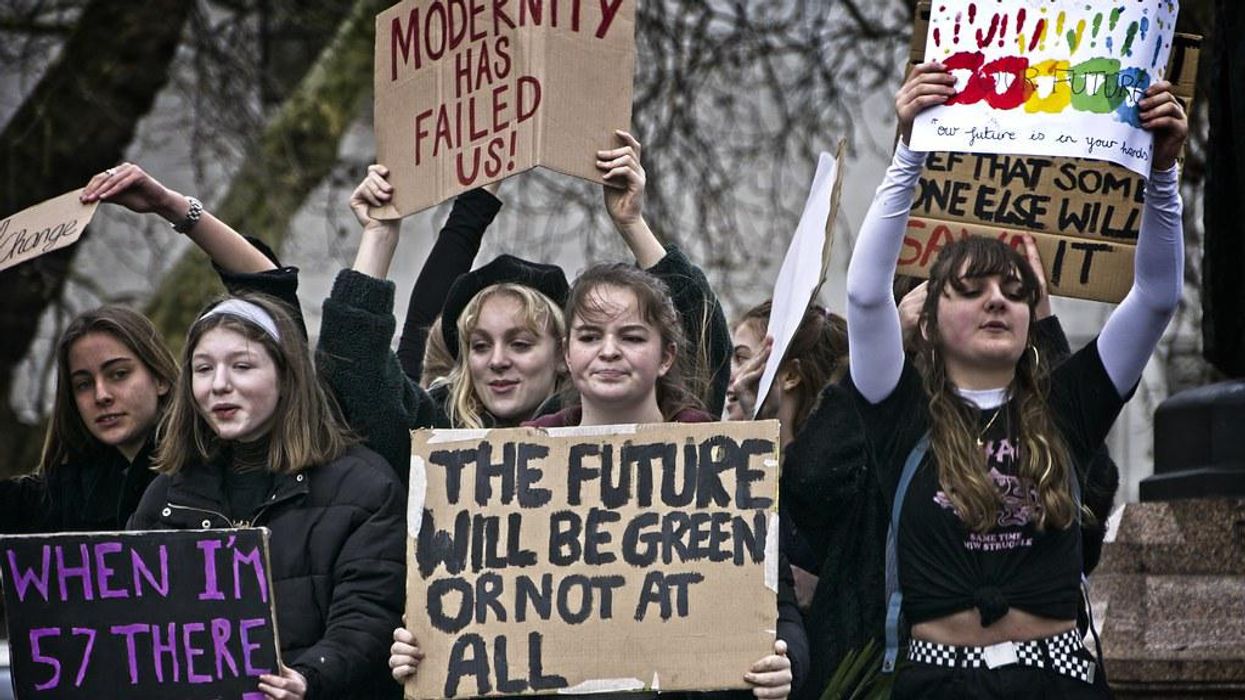 Ecoansiedad: Un 56% de los adolescentes cree que la humanidad está condenada