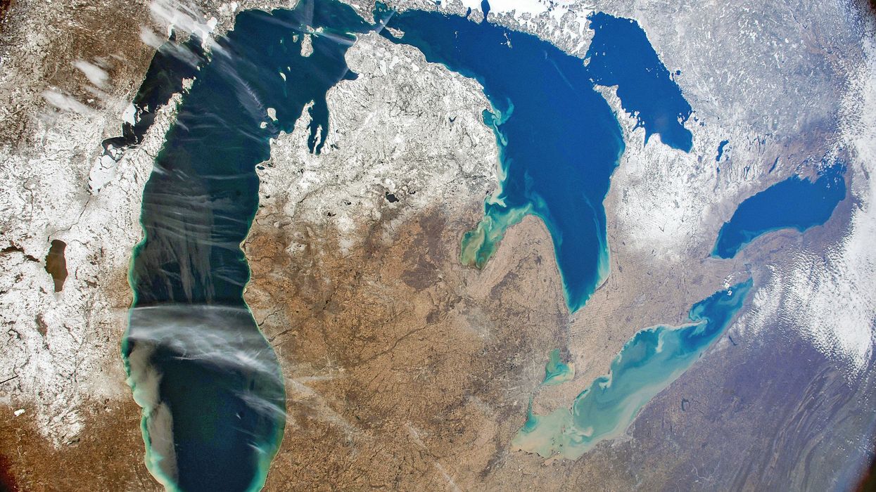 Great Lakes pollution