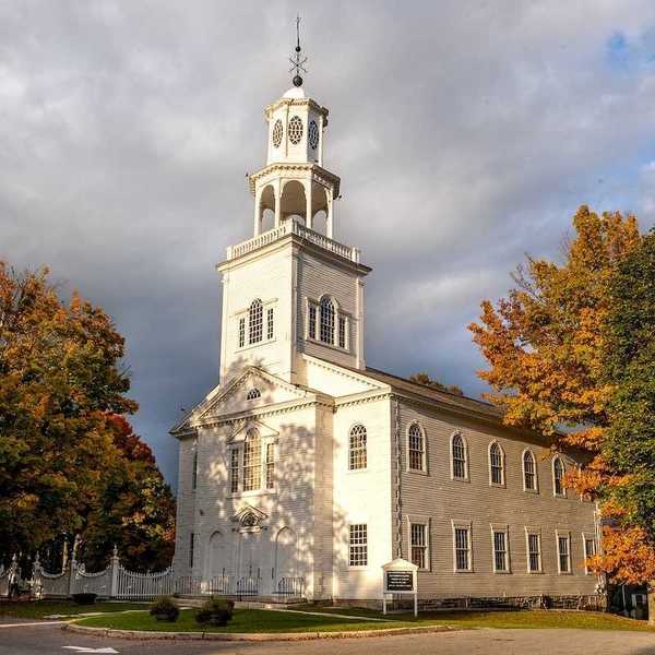 Horizontal view of Vermont's first Protestant church, the "Old First" Congregational Church in Bennington, Vermontt