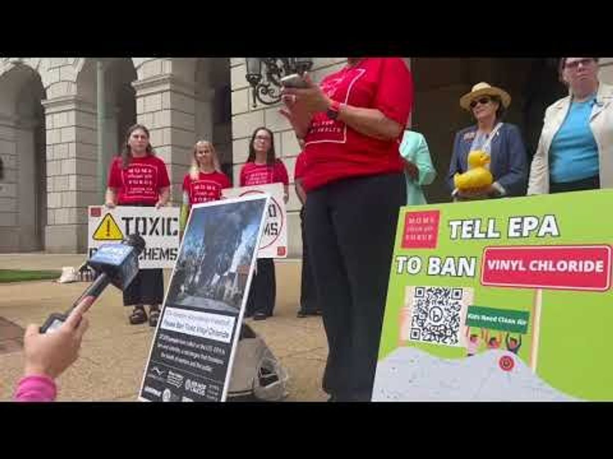 Environmental groups call on the EPA to ban the toxic chemical vinyl