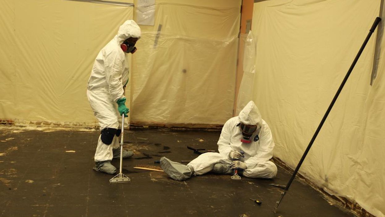 Analysis: As asbestos toll mounts, Trump’s EPA ignores it