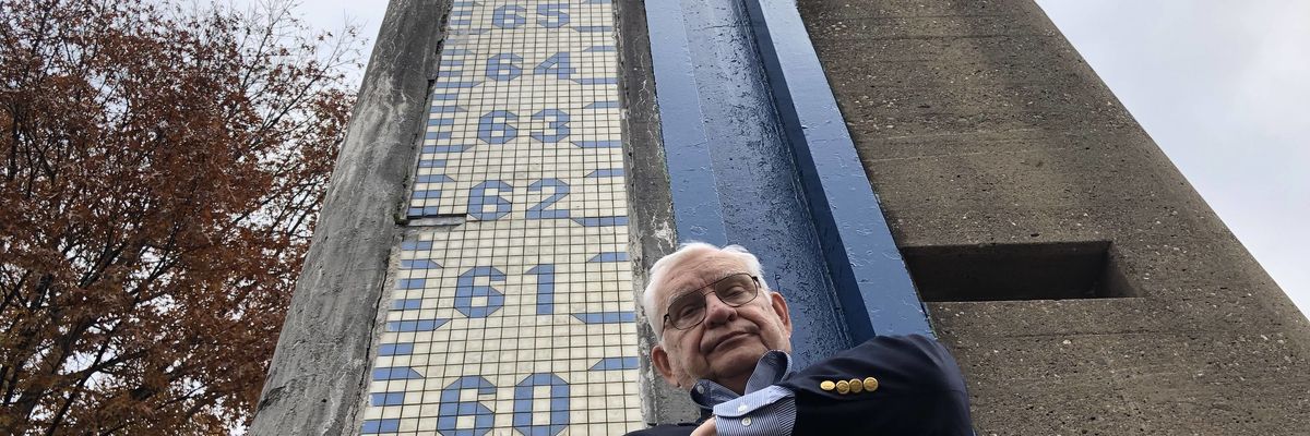 Rising waters: Aging levees, climate change and the challenge to hold back the Ohio River