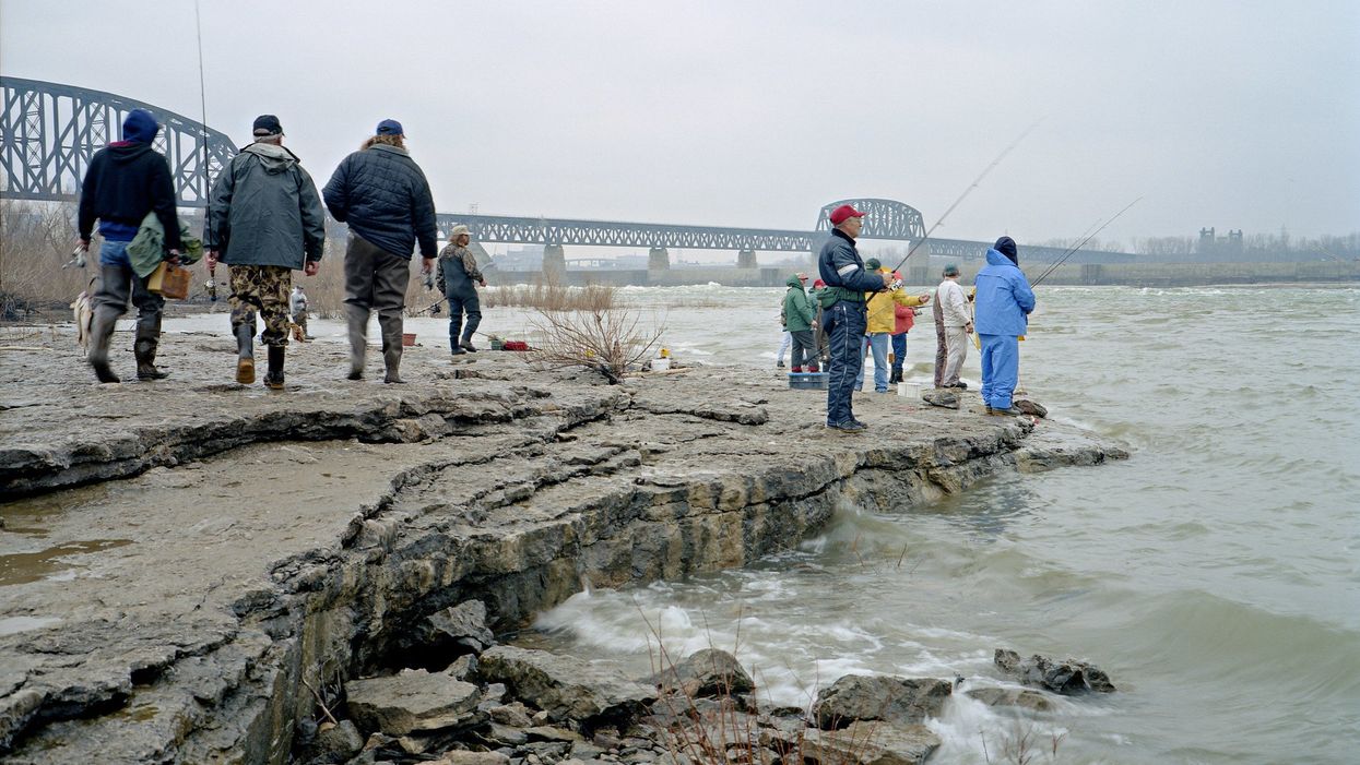 Whose job is it to reduce toxic mercury in the Ohio River?