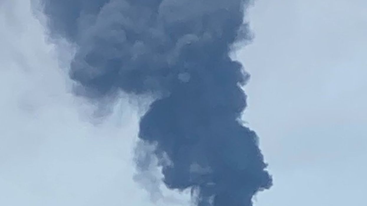 Tank burning at Calcasieu Refining by Lake Charles contains naphtha