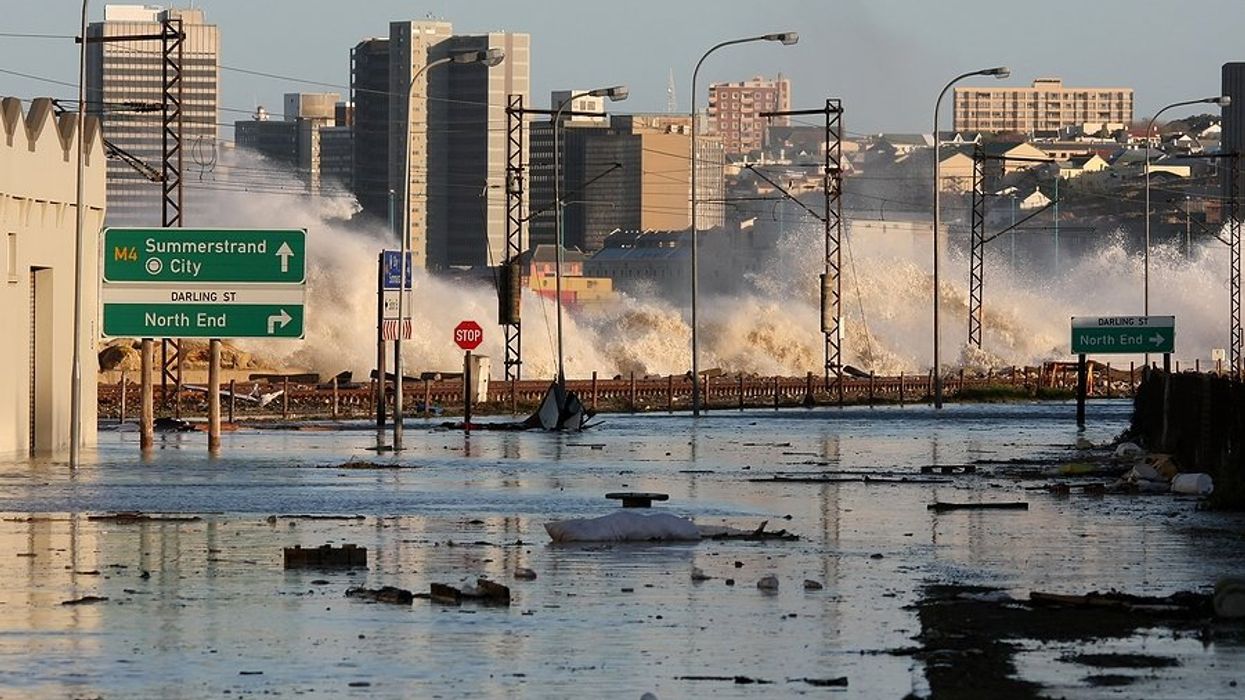 Cities at risk as sea levels rise and land sinks