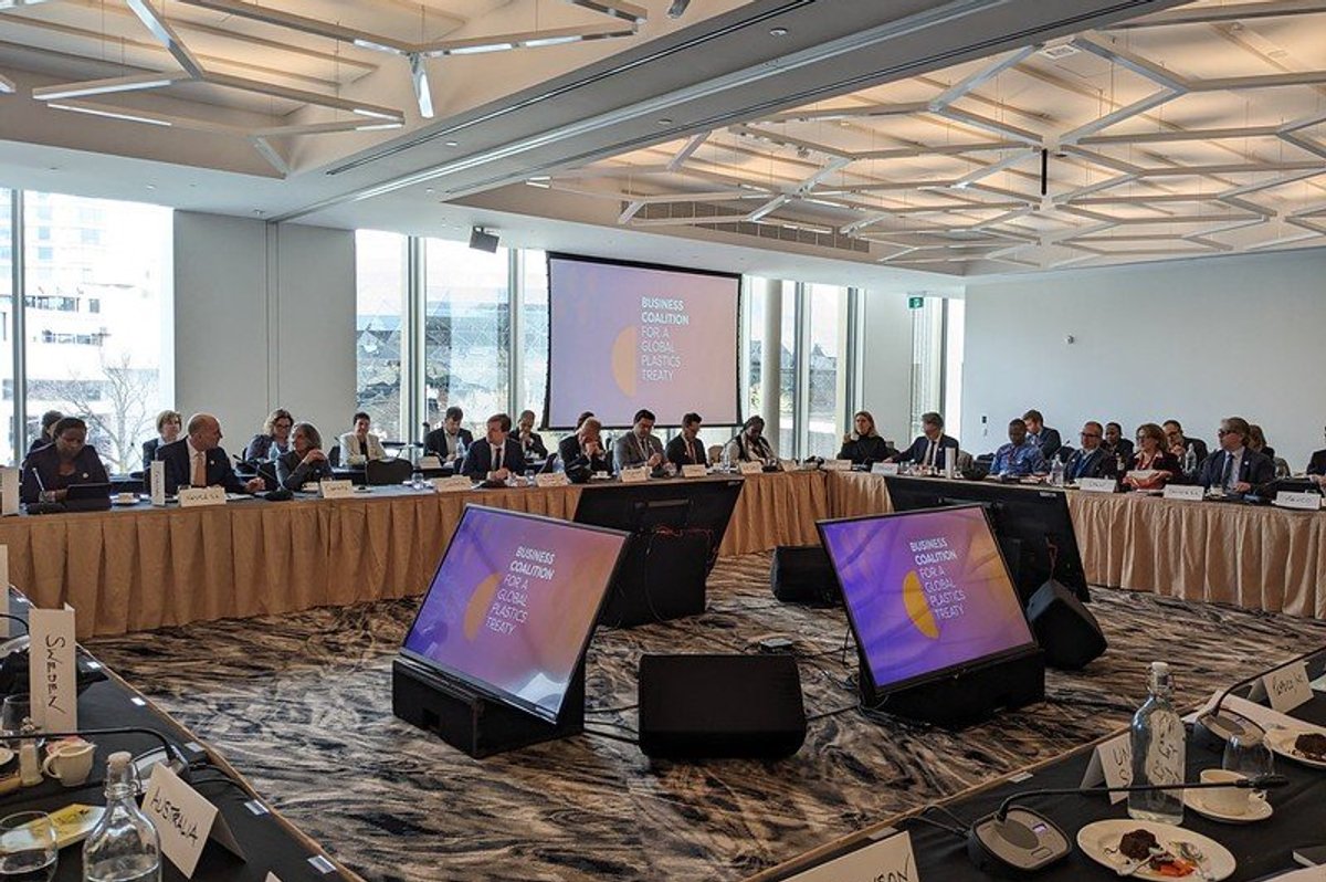 Ottawa talks aim to forge a global treaty on plastic pollution