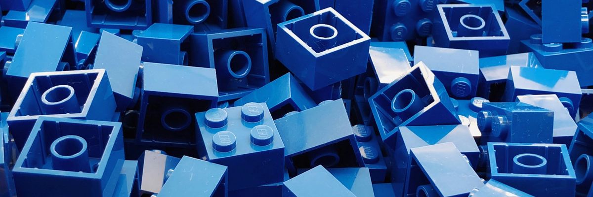 Retailers urged to avoid brightly coloured plastics to curb microplastic pollution