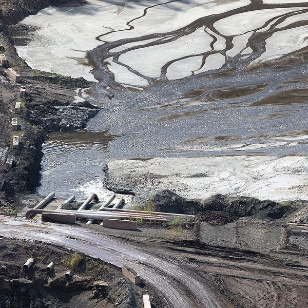 EPA’s new coal ash rules leave cleanup to companies