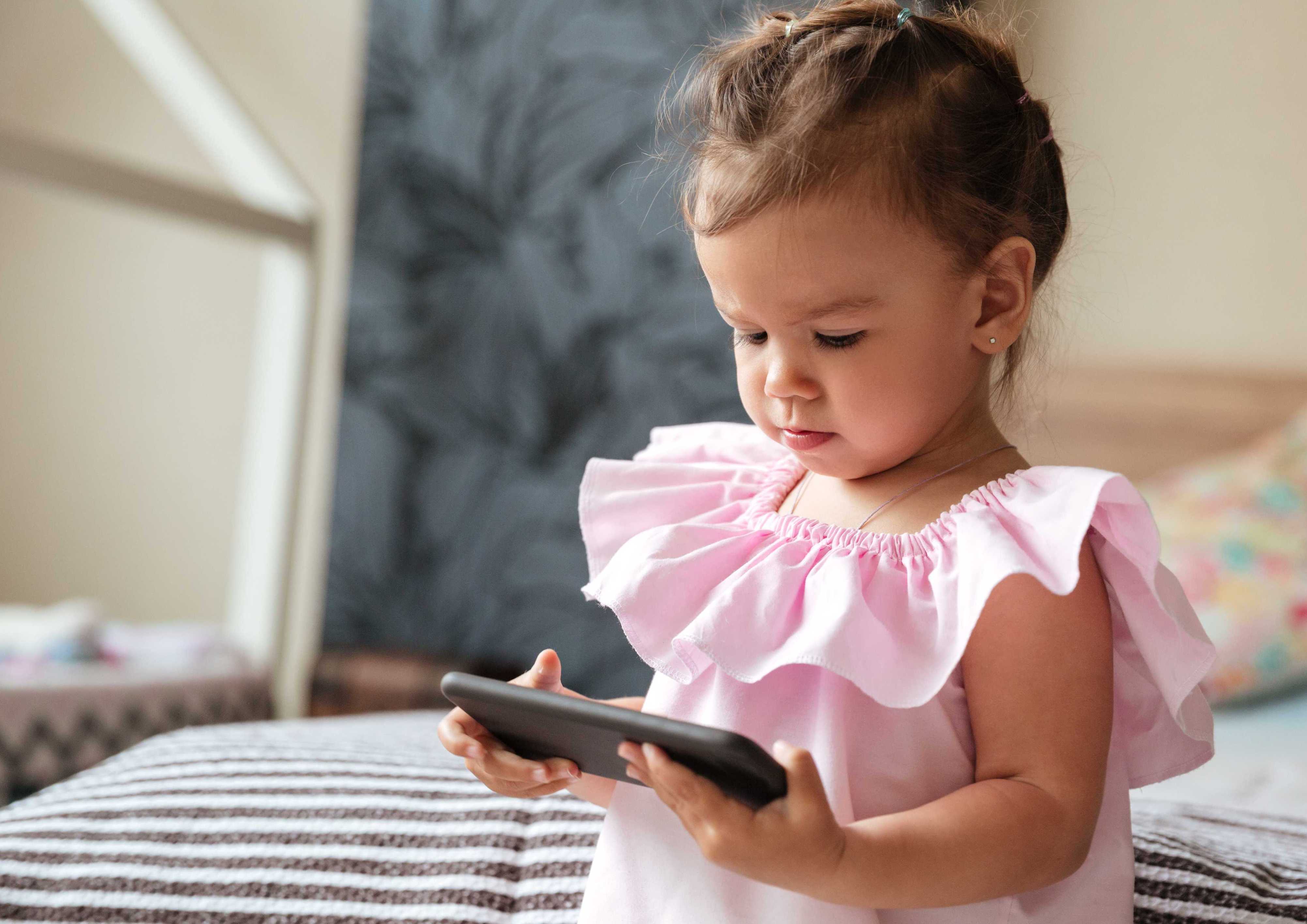 Study: Wireless radiation limits are at least 200x too high to protect against cancer risk