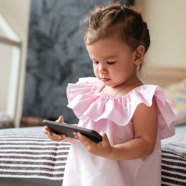 Study: Wireless radiation limits are at least 200x too high to protect against cancer risk