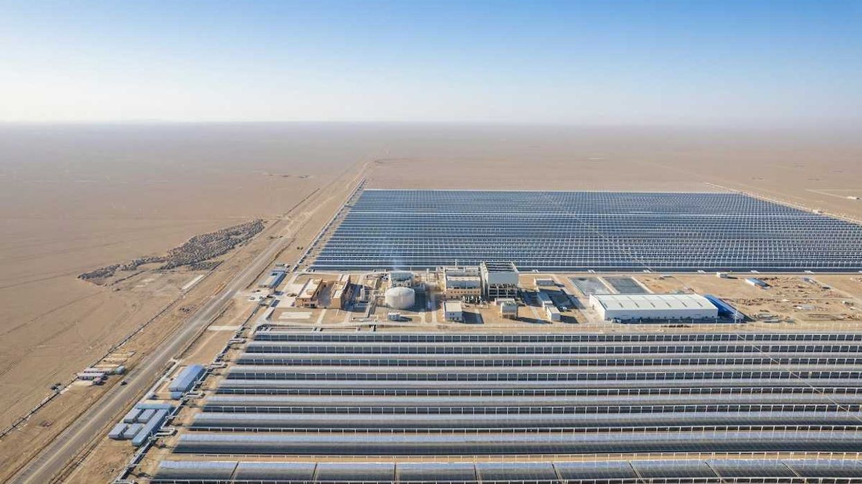 Large solar farm in the desert