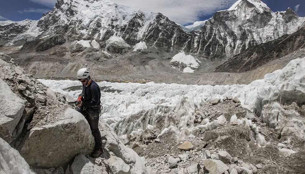 Mount Everest pollution