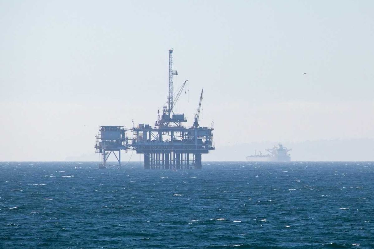 Trump officials consider opening California to offshore oil drilling