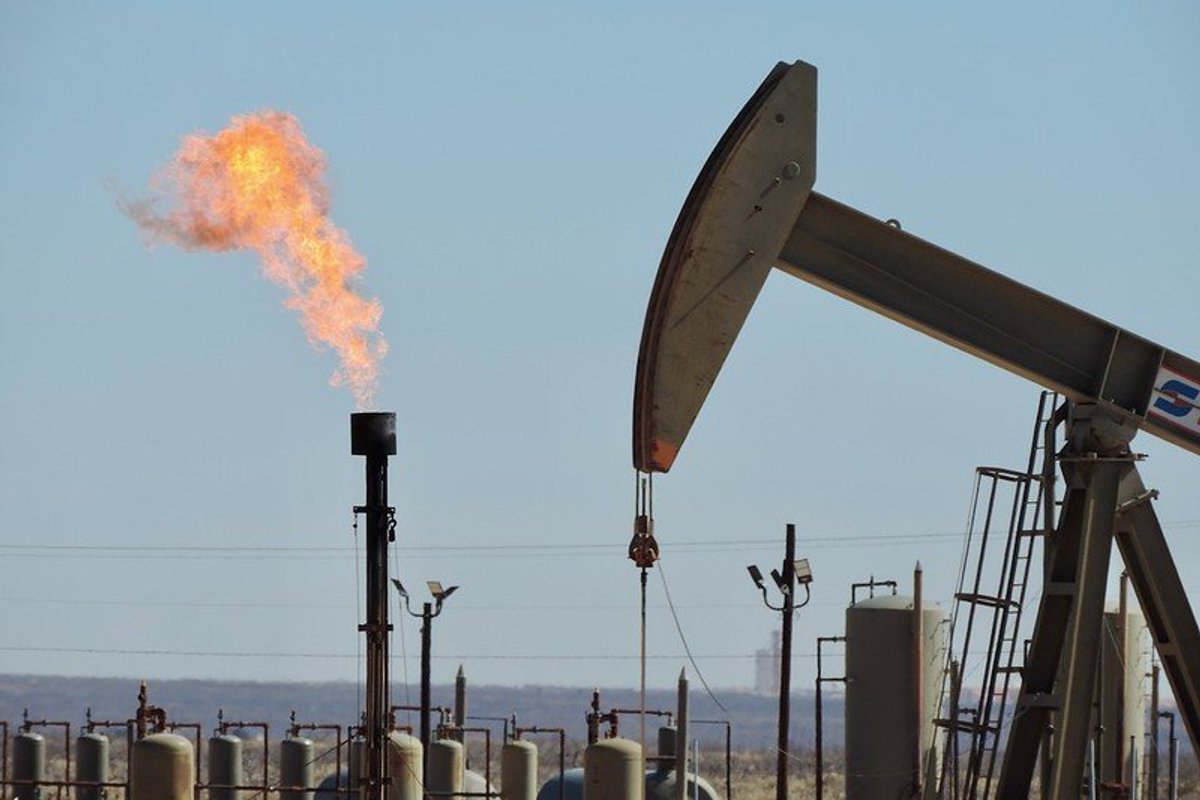 public land oil & gas