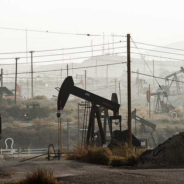 Pumpjacks extract oil from an oilfield in Kern County, CA, using hydraulic fracturing