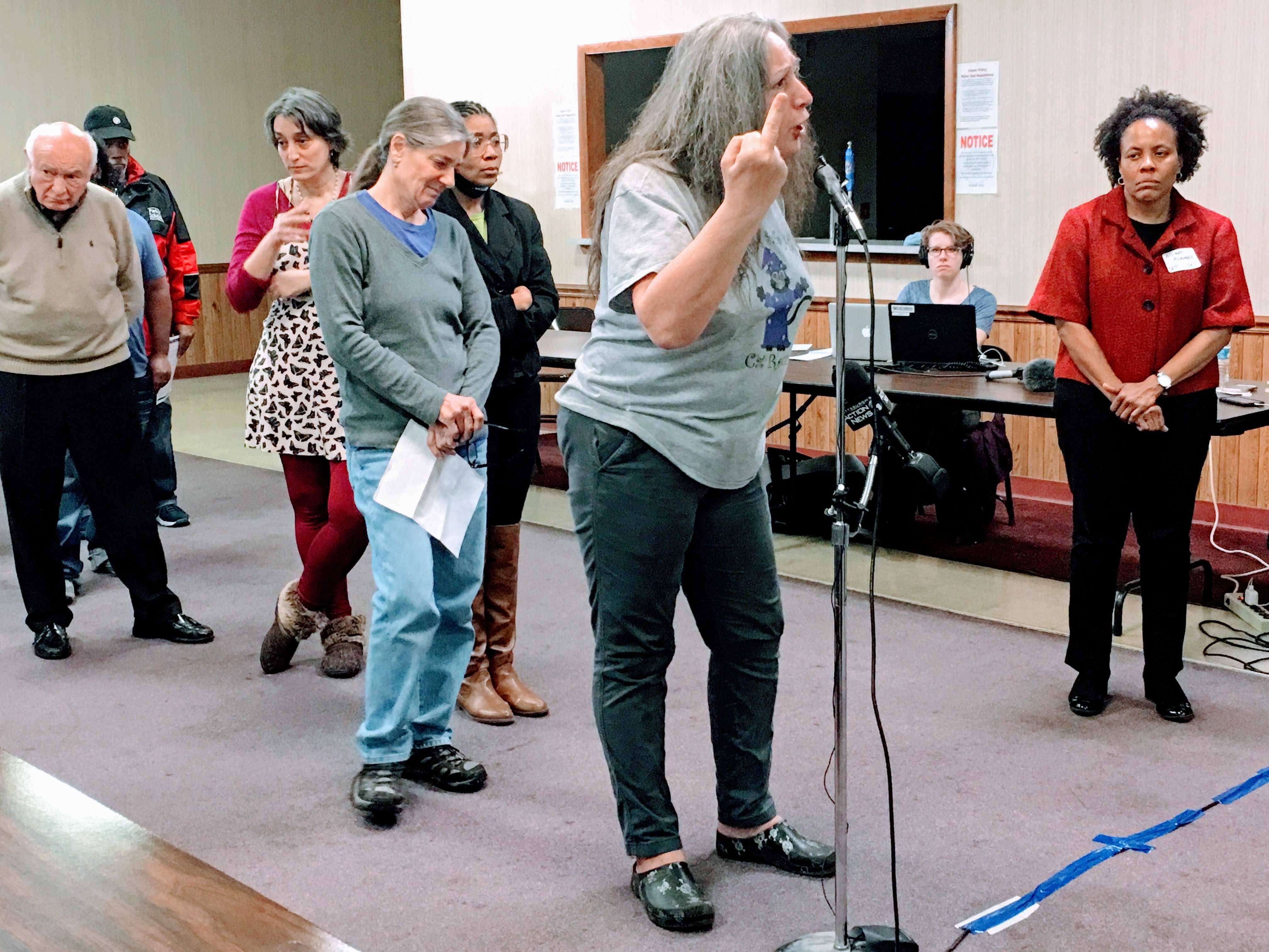 Residents shout down oil and gas execs over fracking at US Steel mill