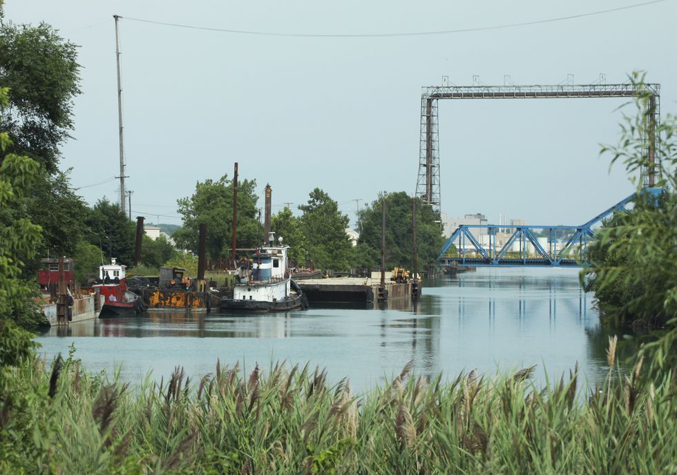 Sewage adds to Detroit's headache