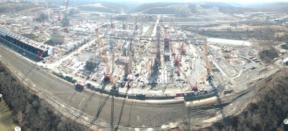 Shell cracker plant