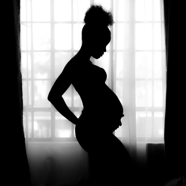 silhouette of pregnant woman