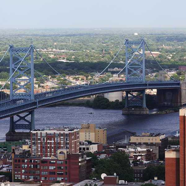 The Benjamin Franklin Bridge crossing the Delaware River flowing through Philadelphia