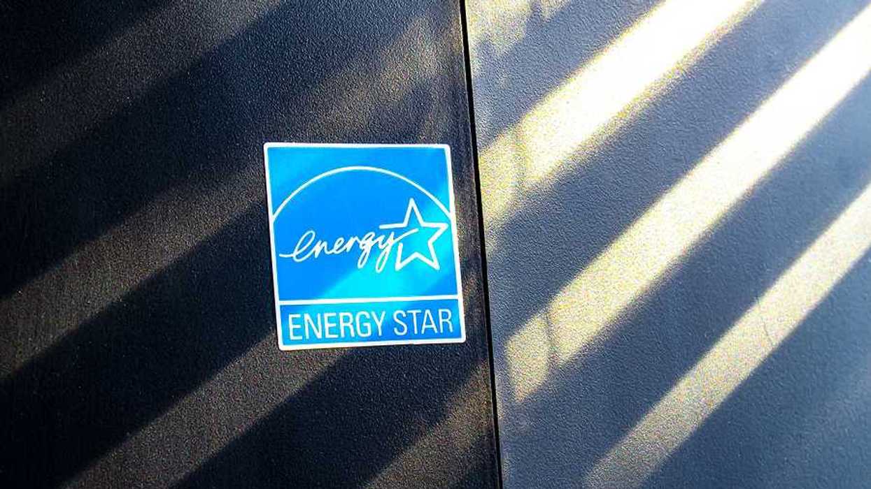 The blue and white Energy Star logo sticker